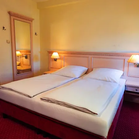 Hotel Casino im Park-3