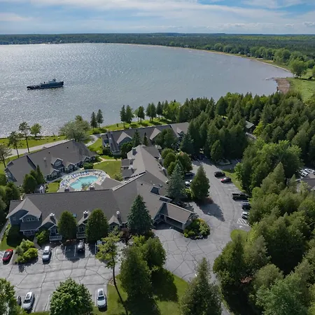 Baileys Harbor Yacht Club Resort-2