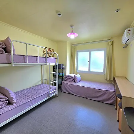 Happy Garden Guesthouse-2
