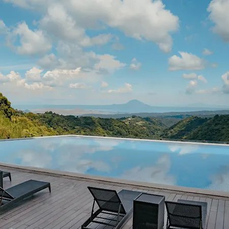 Twin Lakes Hotel Near Tagaytay-2