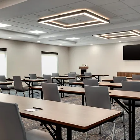 Holiday Inn Express & Suites Forrest City By Ihg-2
