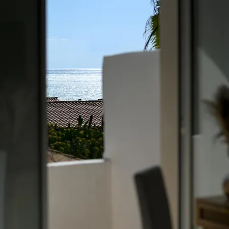 Due Passi Dal Mare-2