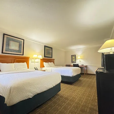 Rodeway Inn-3