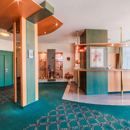 PLAZA Hotel Blankenburg Ditzingen, Sure Hotel Collection-2