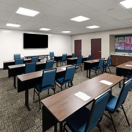 Hampton Inn & Suites Dothan-2