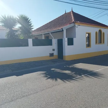 Casa Dos Pingos De Mel-2