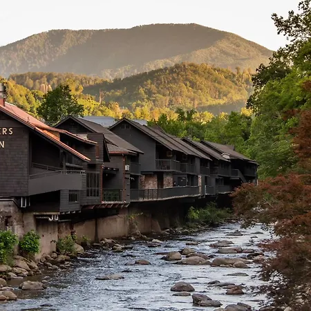 Historic Rocky Waters Inn, A Small Luxury Hotel-3