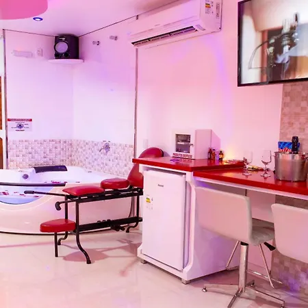 Motel Drive in T - Prolongamento da Avenida Getúlio Vargas fácil acesso ao Shopping Pátio Chapecó-3