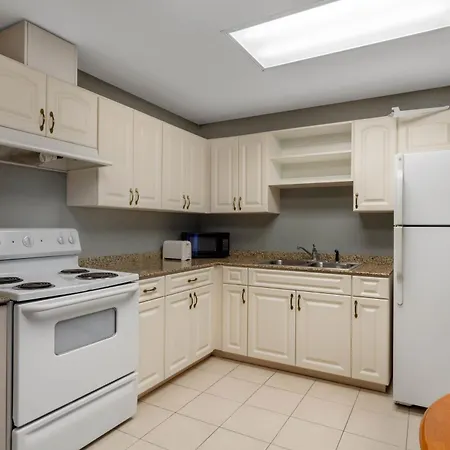 La Quinta By Wyndham St. Petersburg Northeast *Newly Renovated-3