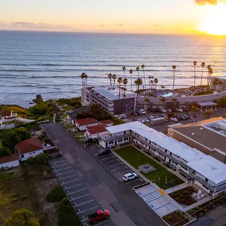 Tides Oceanview Inn And Cottages-2