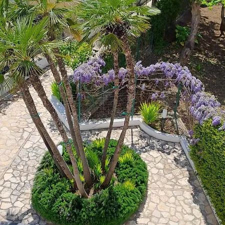 Villa Giardini Luxury Room-3