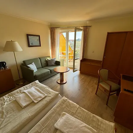 Hotel Garni Seeschlösschen-3