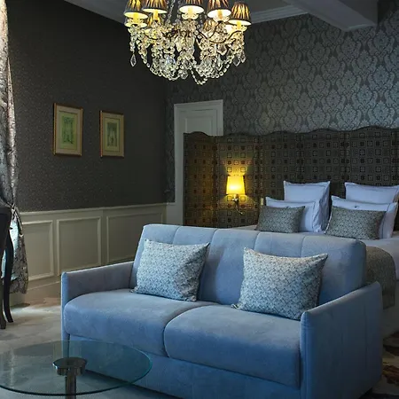Hotel&Spa Le Grand Monarque, BW Premier Collection-2