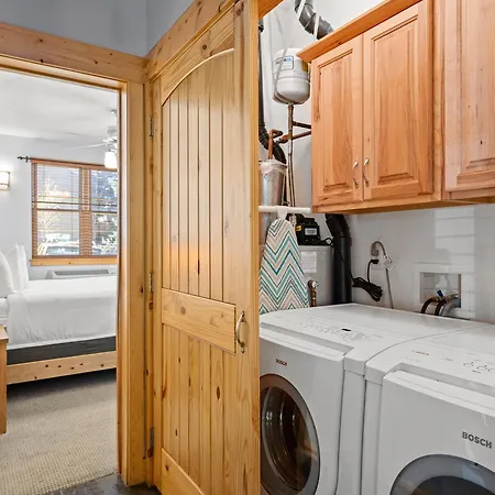 Prospector Accommodations Park City-2