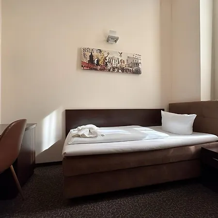 Upper Room Hotel Kurfürstendamm-2