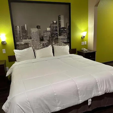 Red Lion Inn & Suites Iah Airport East-3