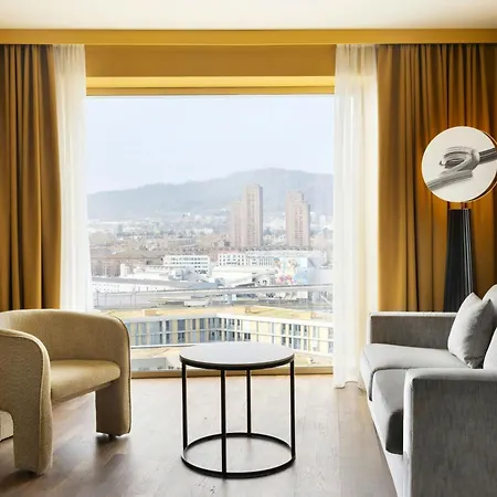 Renaissance Zurich Tower Hotel-3