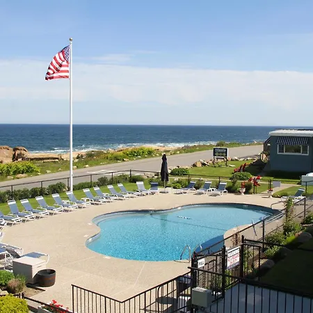 Atlantis Oceanfront Inn Gloucester-3