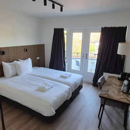 Hotel Den Burg-3