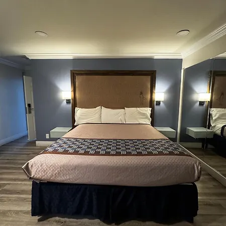 Friendship Motor Inn-2