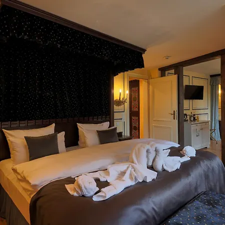 Romantik Hotel Der Adelshof-3
