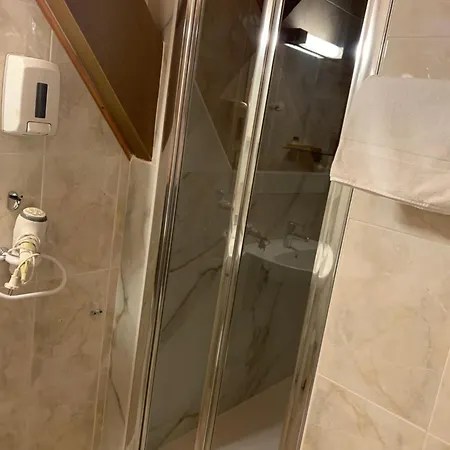Hostal Ezkaurre-2