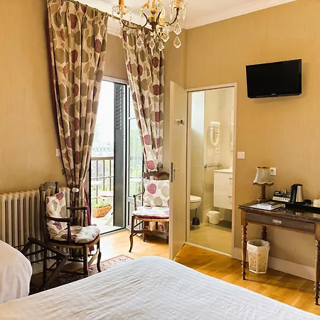 Logis Hôtel Beau Site-3
