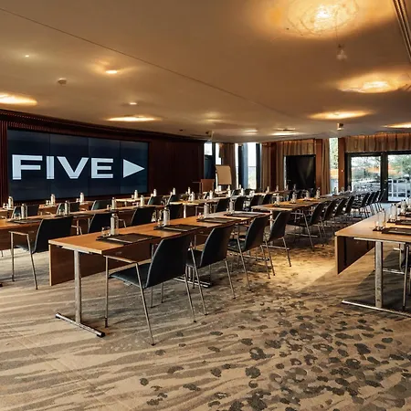 Five Zurich - Luxury City Resort-2