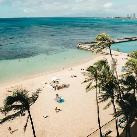 Kaimana Beach Hotel-3