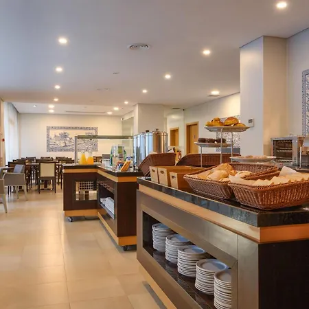 Tryp By Wyndham Porto Centro Hotel-3