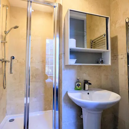 Edinburgh Holiday Guest House-2