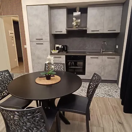 Th Luxury Rooms & Apartment-3
