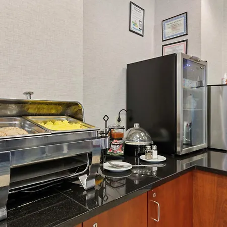 The Hotel Warner-2