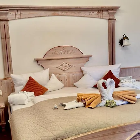 Wellness Hotel Bayerischer Hof-3