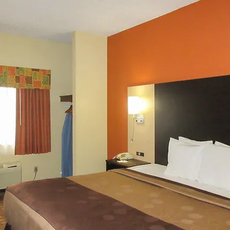 Quality Inn & Suites Benton Harbor - St Joseph-2