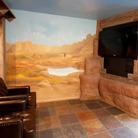 Black Swan Inn Luxurious Theme Rooms-3