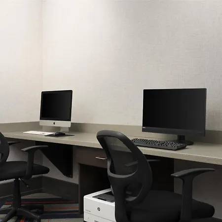 Hampton Inn & Suites Yonkers - Westchester-3