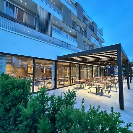 Petit Hotel-3
