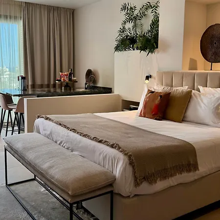 Silken Comfy Studios Hotel-2