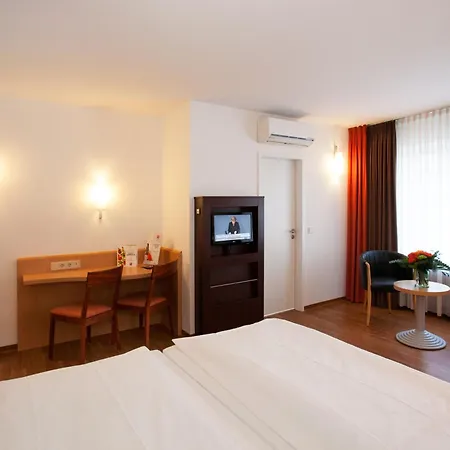 Friends Hotel Saarbrücken-3