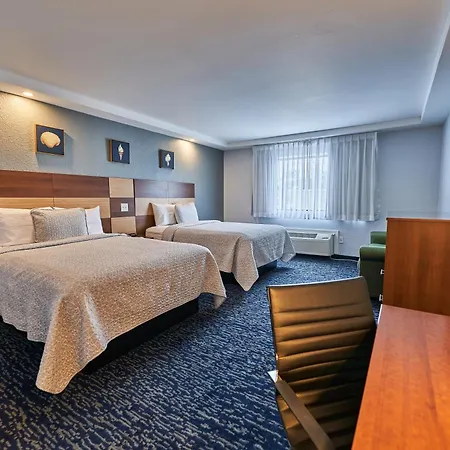 Hyannis Plaza Hotel-3