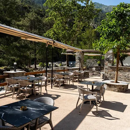 Hotel Arena restaurant le Refuge-3