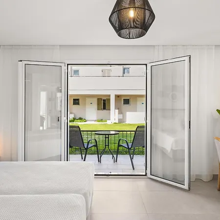 White Olive Marine Aquapark-3