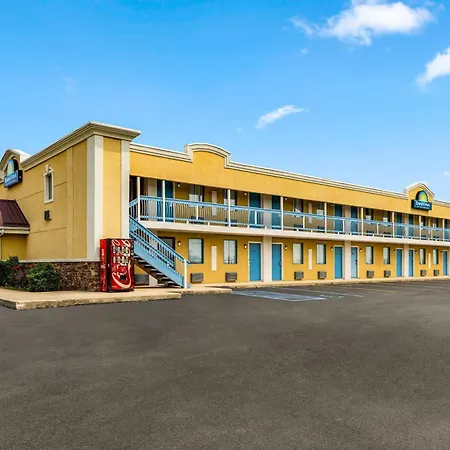 Days Inn By Wyndham Fort Wayne-2