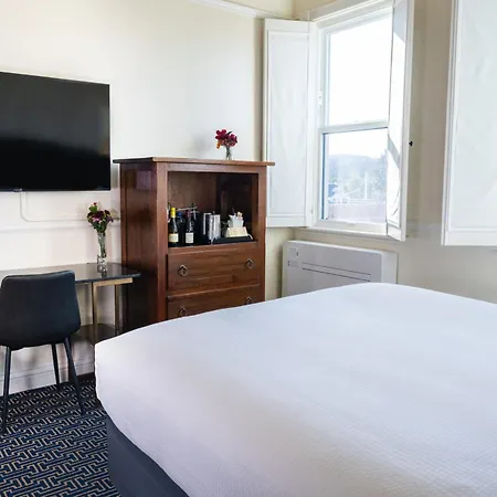 Majestic Inn And Spa-2