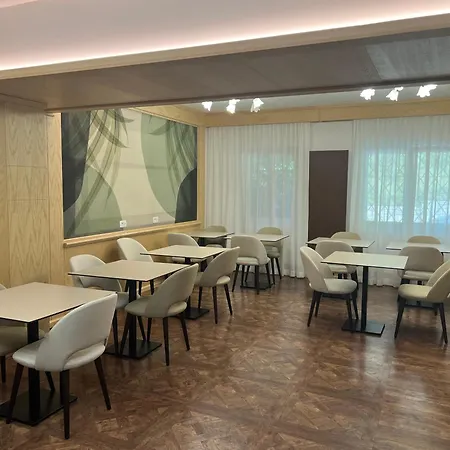 Park Hotel Bellevue-2