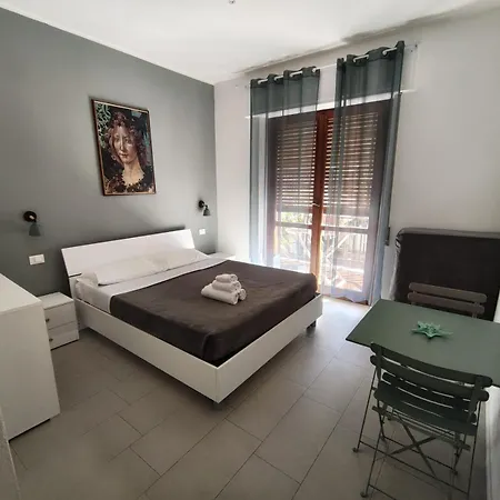Il Giardino Di Anna - Charming Rooms In Cagliari-3