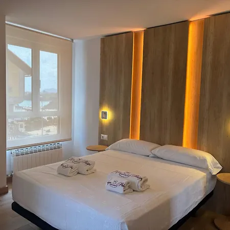 H Pelayo Isla Auto Check-In Rooms-3