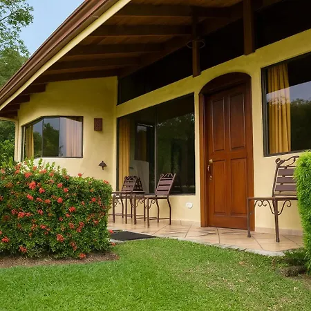 Arenal Volcano Inn-3
