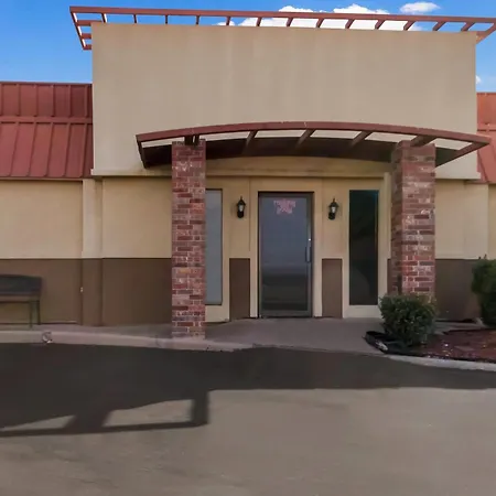 Quality Inn Chickasha-3